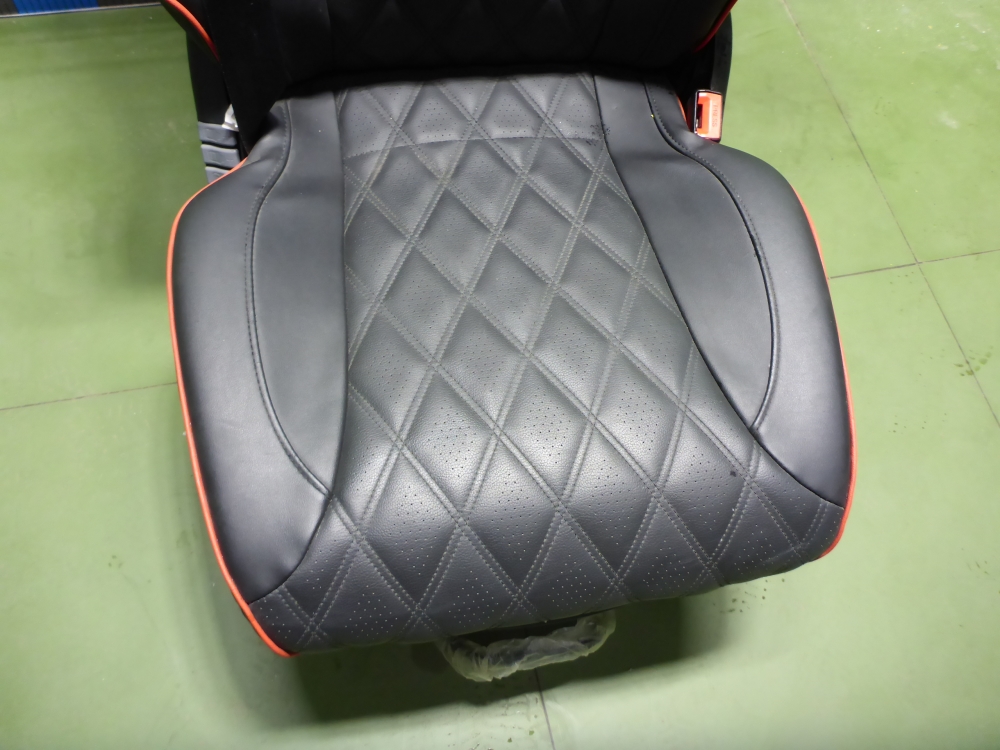 Сиденье салонное