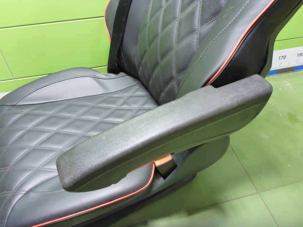 Сиденье салонное