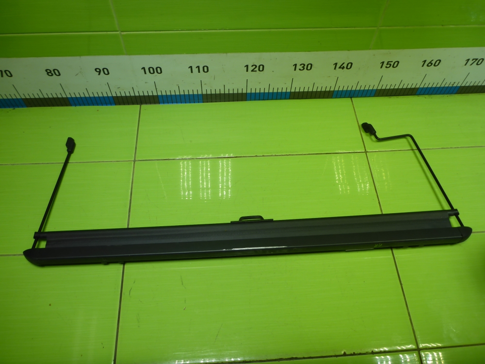 Шторка багажника