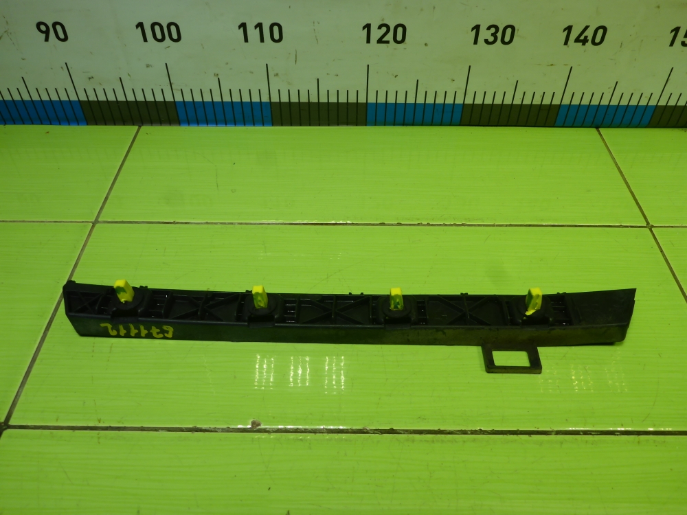 Кронштейн заднего бампера левый