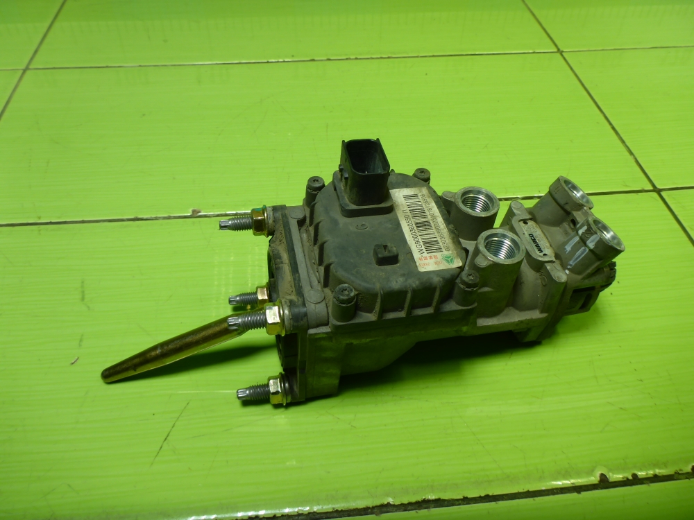 Кран тормозной главный