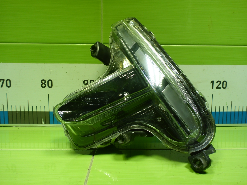 Фара дневного света левая (ходовые огни)