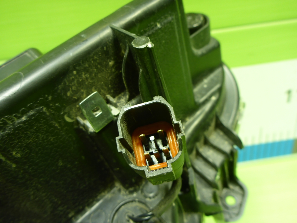 Фара дневного света левая (ходовые огни)