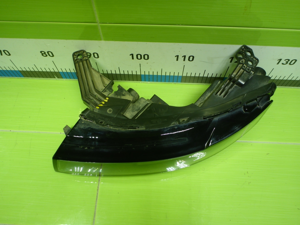 Фара дневного света левая (ходовые огни)