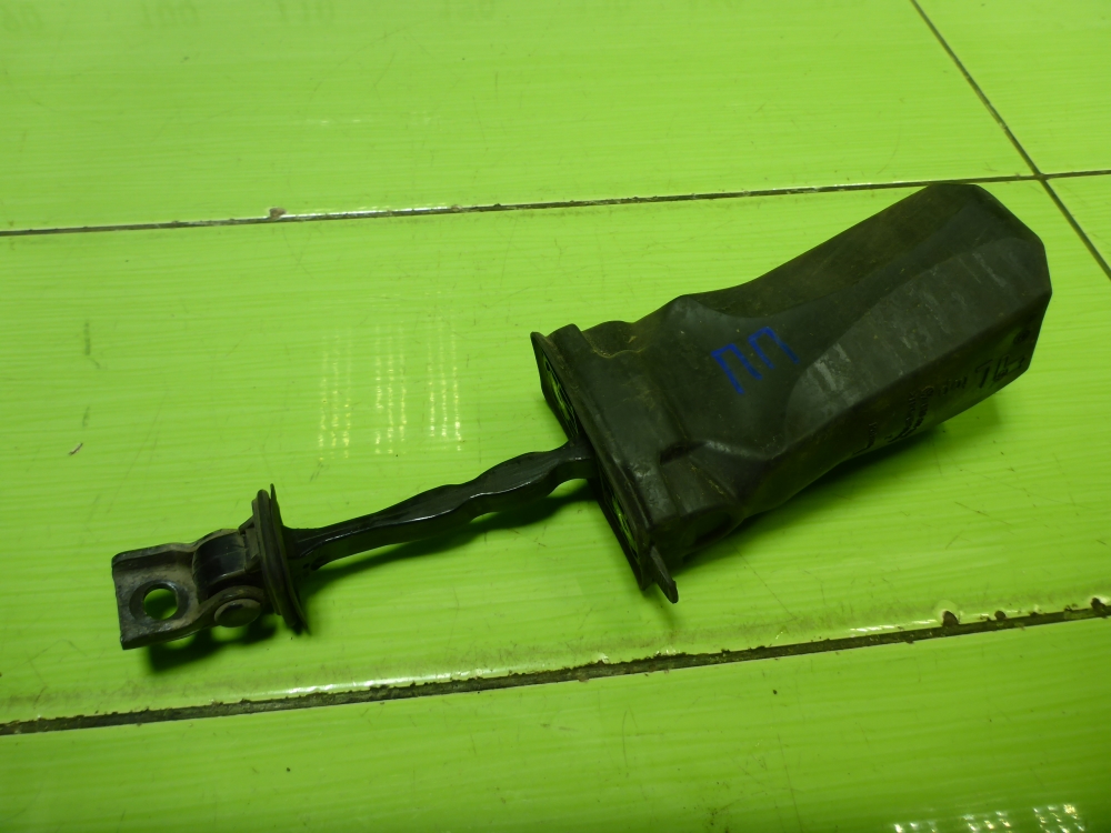 Ограничитель двери