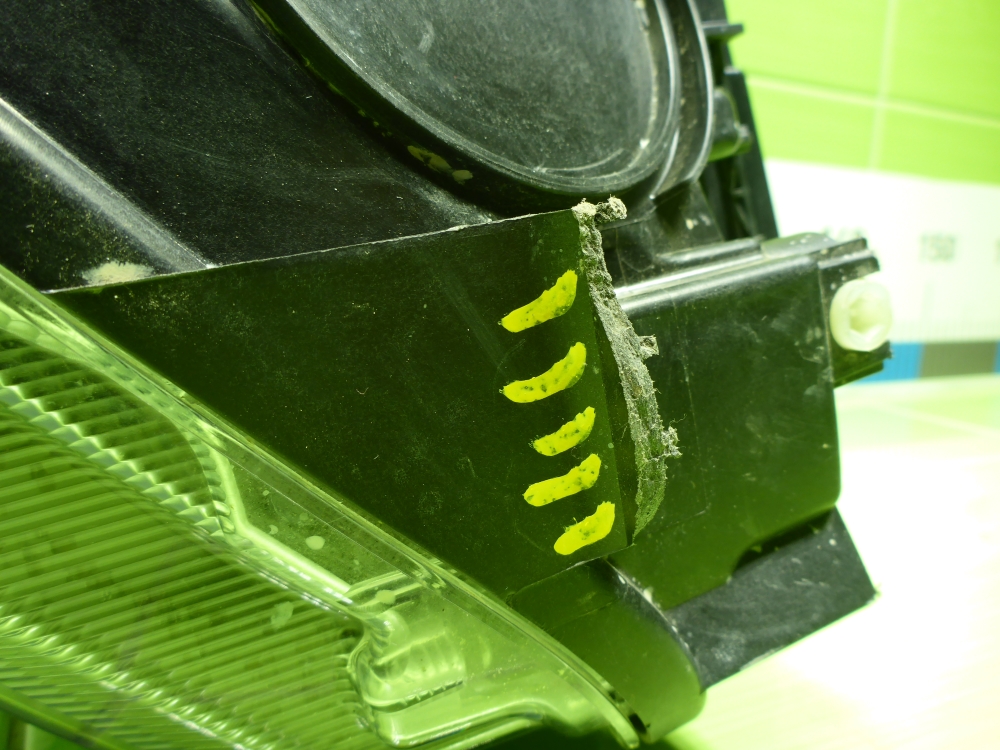 Фара правая