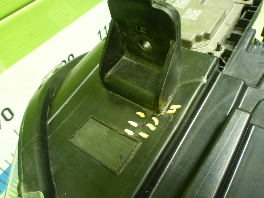 Фара правая