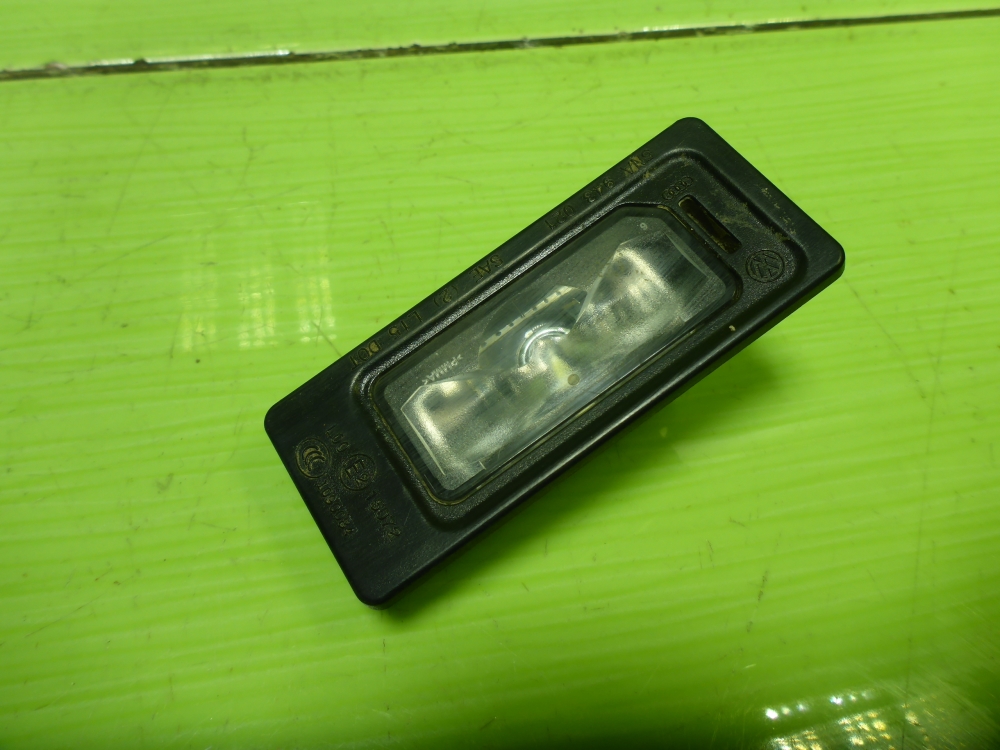 Фонарь подсветки двери