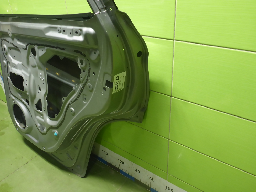 Дверь задняя правая