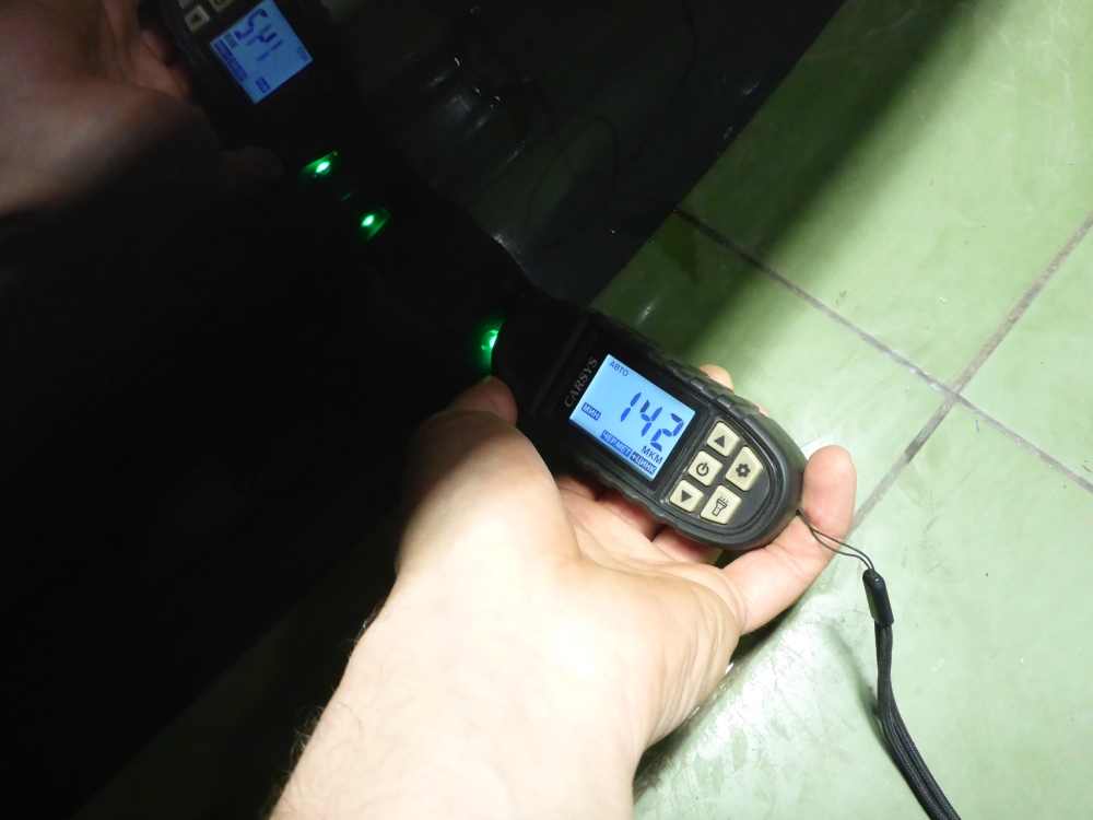 Дверь багажника