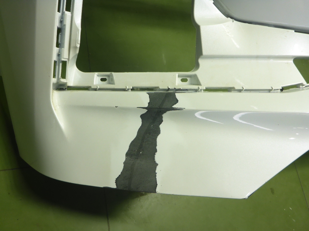 Бампер передний