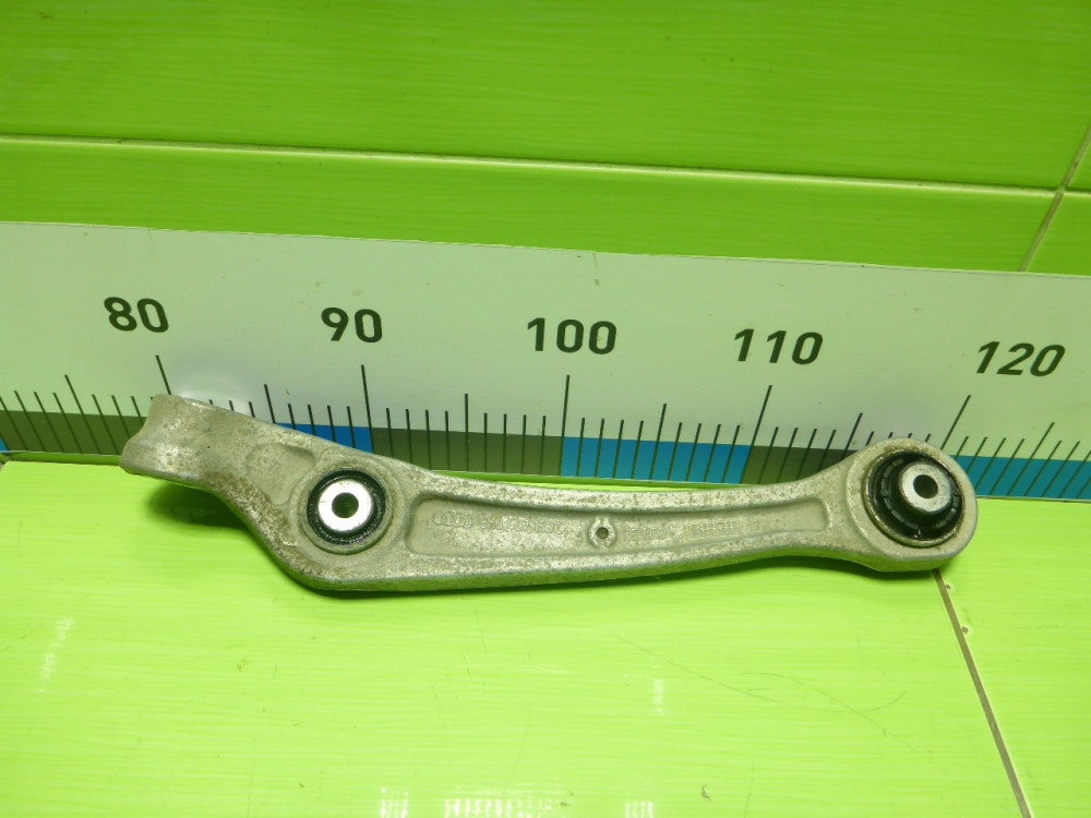 Рычаг передний правый