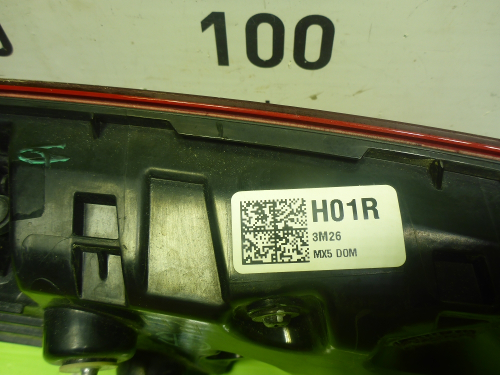 Фонарь задний внутренний правый