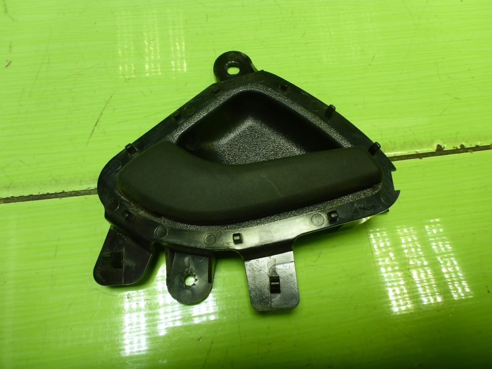 Ручка двери задней внутренняя левая