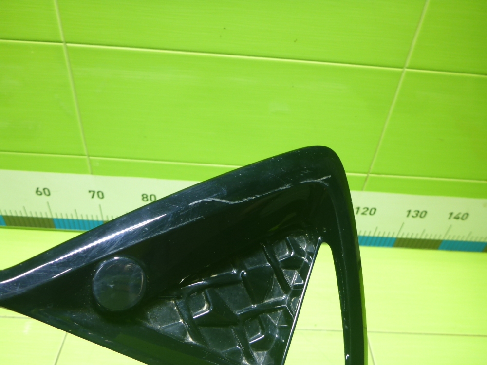 Накладка переднего бампера правая