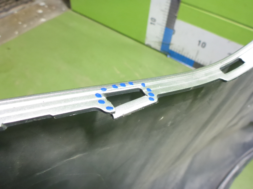 Бампер задний