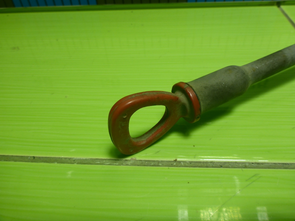 Щуп масляный двигателя