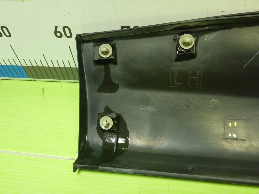 Накладка двери задней левой