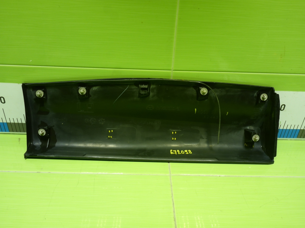 Накладка двери задней левой