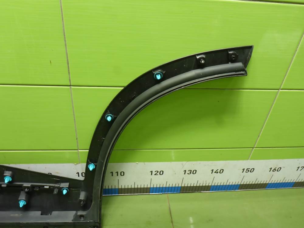 Накладка двери задней правой