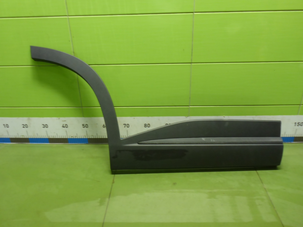 Накладка двери задней правой