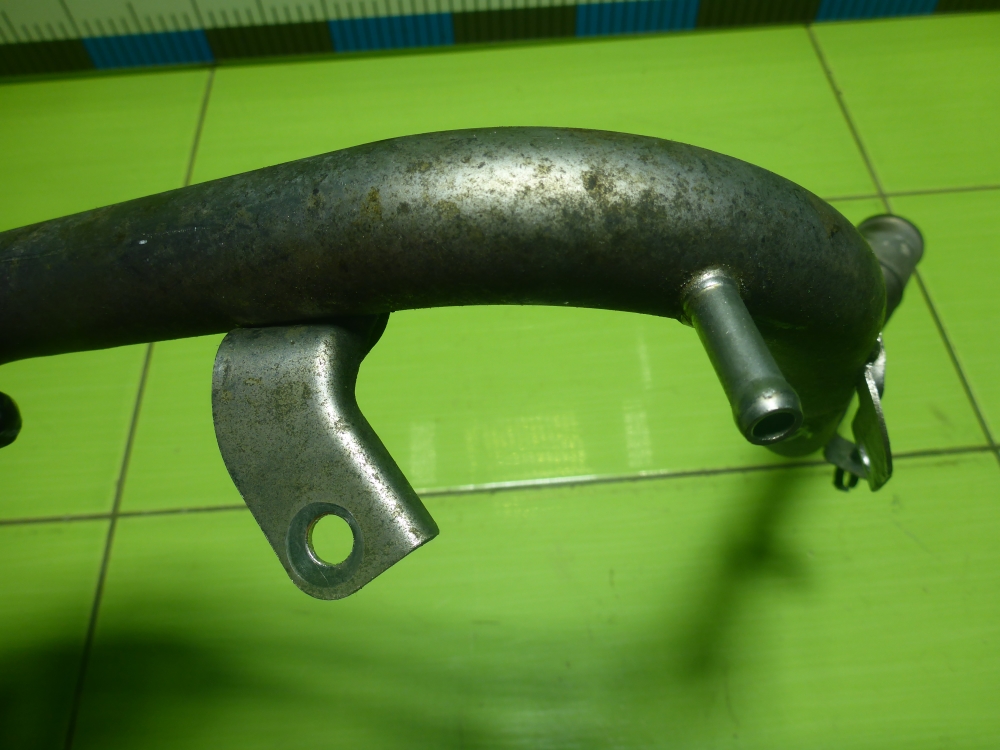 Трубка системы охлаждения