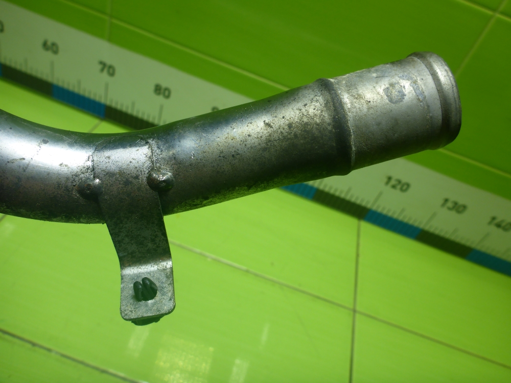 Трубка системы охлаждения