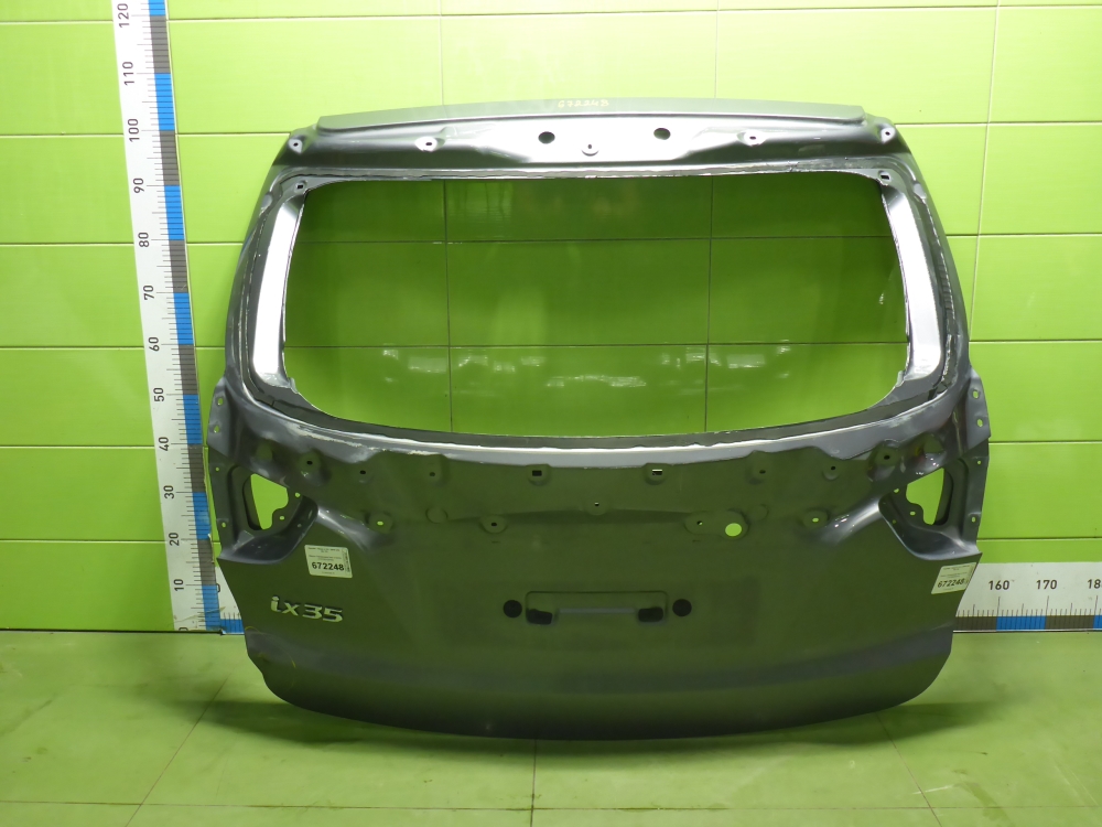 Дверь багажника