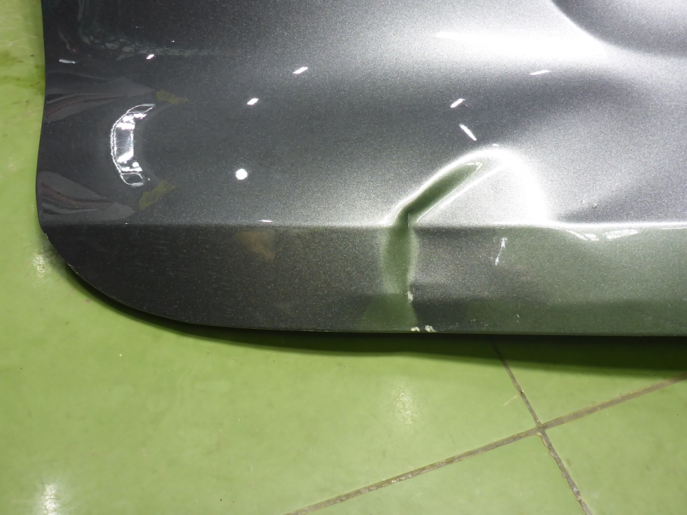 Дверь багажника