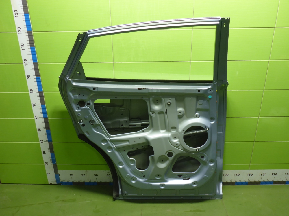 Дверь задняя левая