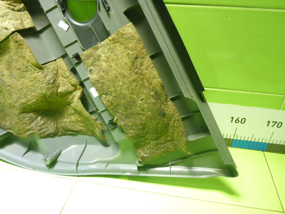 Обшивка двери задней левой