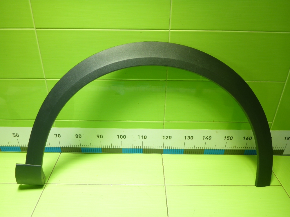 Накладка переднего крыла правого