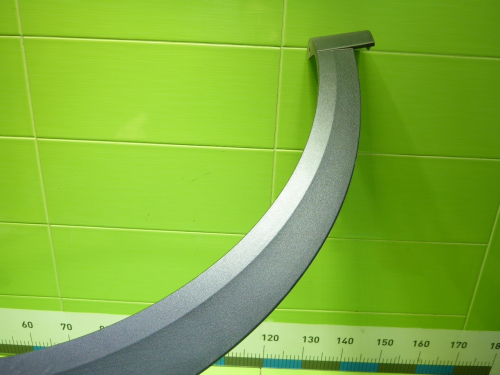 Накладка переднего крыла правого