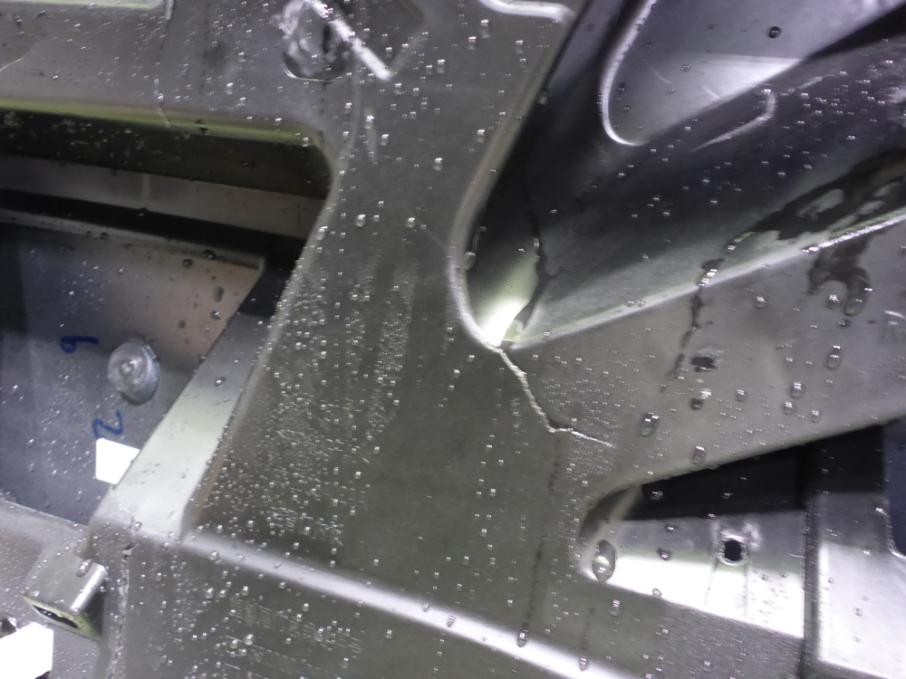 Дверь багажника