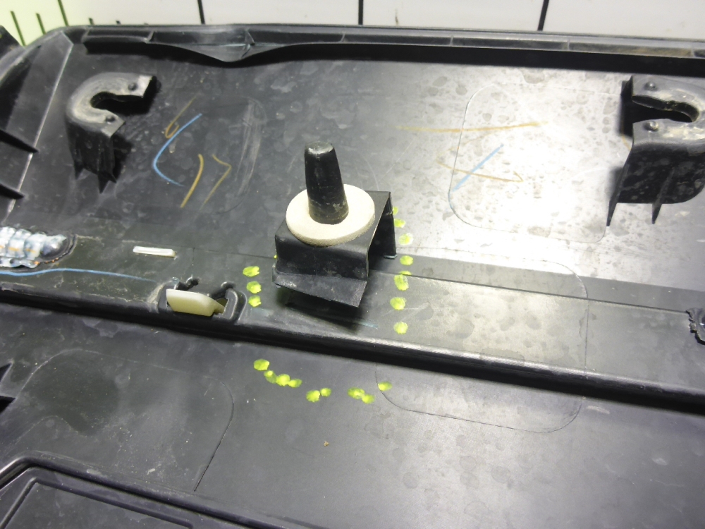 Накладка двери задней правой