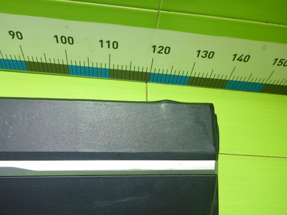 Накладка двери задней правой