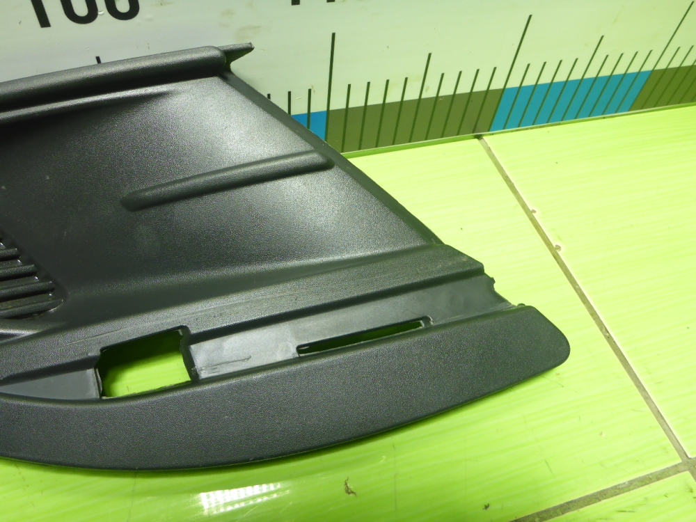 Накладка переднего бампера левая