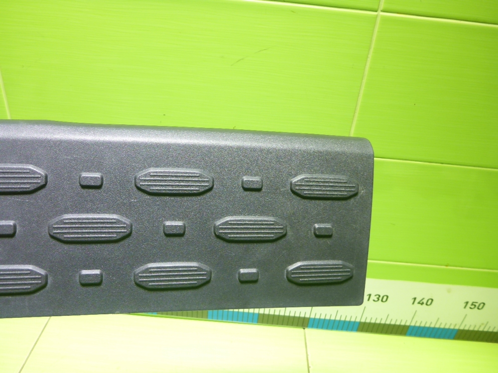 Накладка заднего бампера