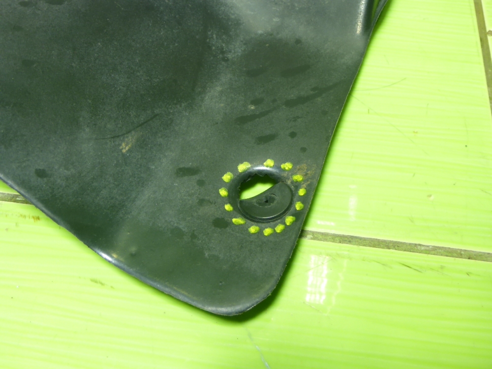 Накладка заднего бампера правая