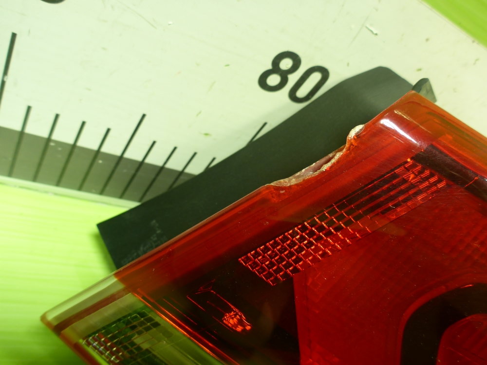 Фонарь задний наружный правый