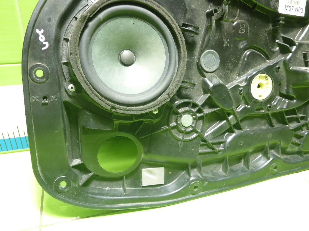 Стеклоподъемник электр. передний правый