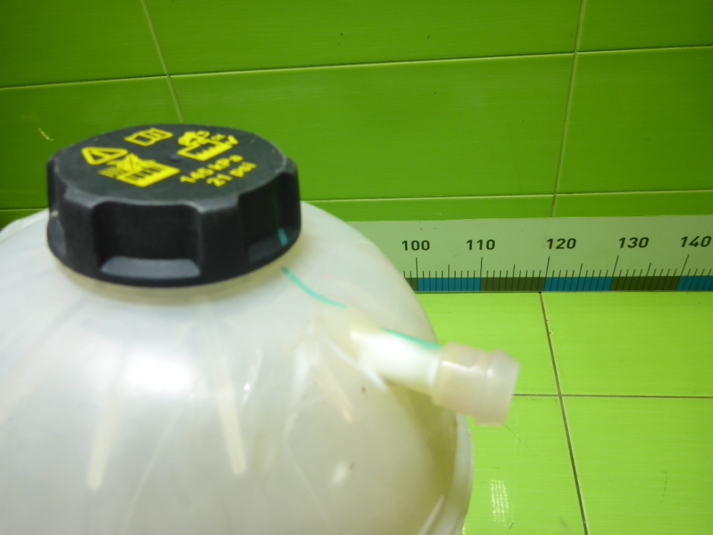 Бачок расширительный