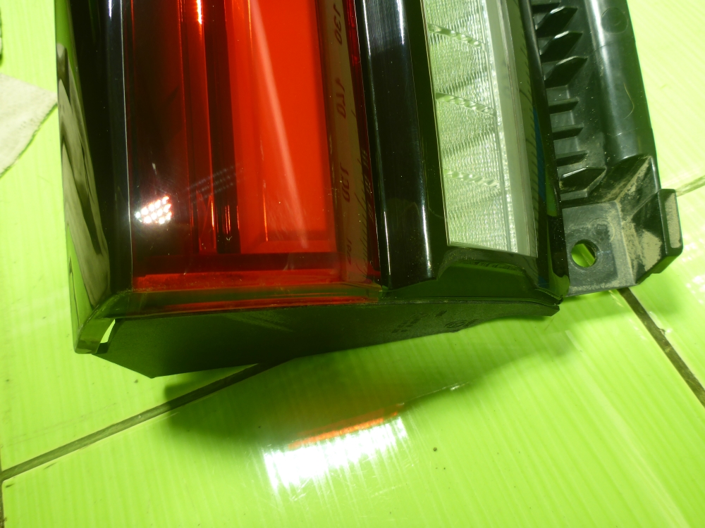 Фонарь задний