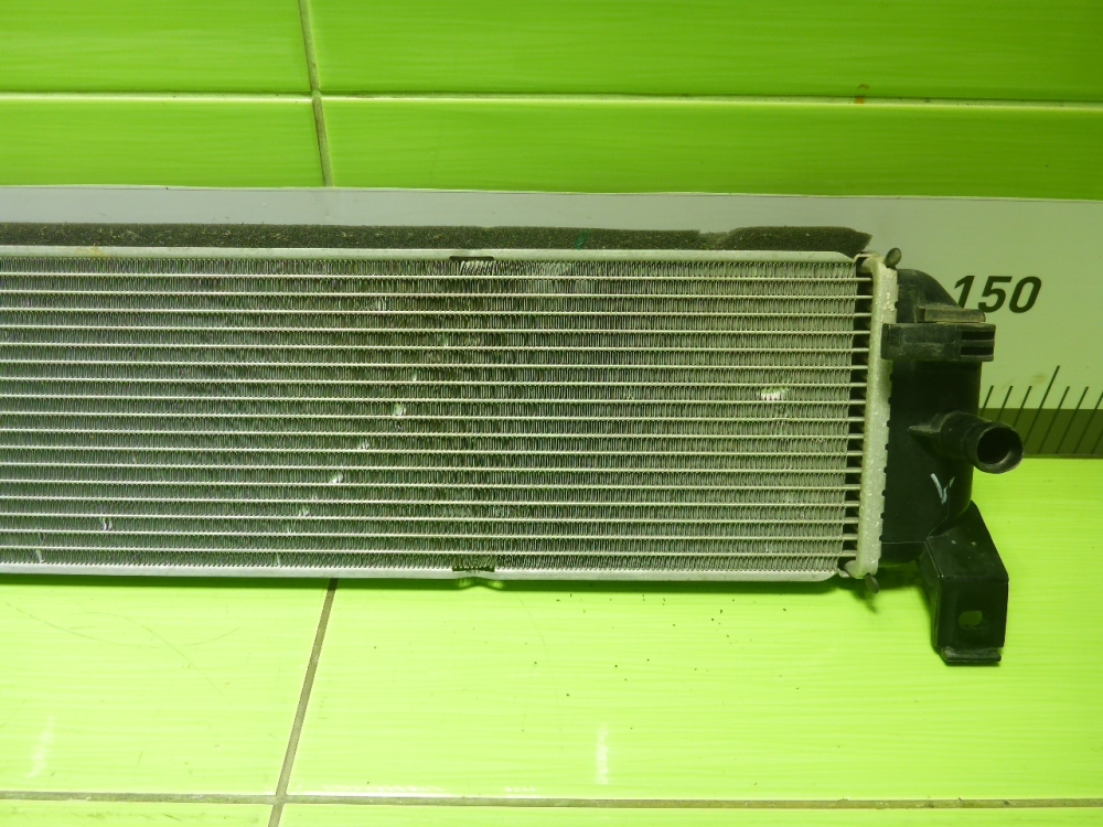 Радиатор охлаждения двигателя дополнительный