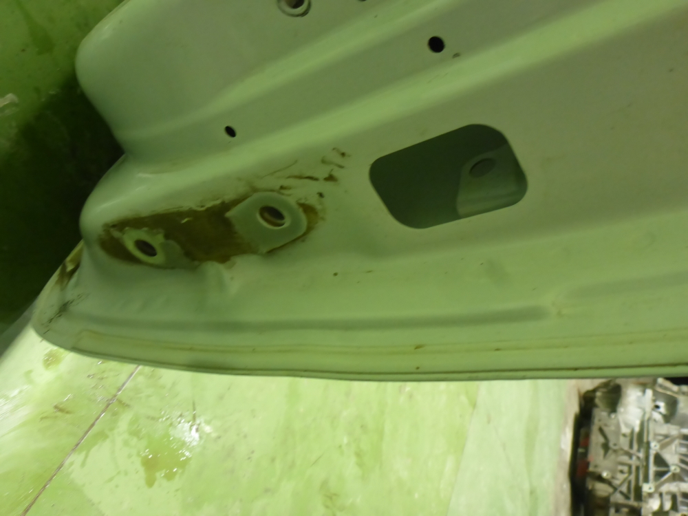 Дверь передняя левая