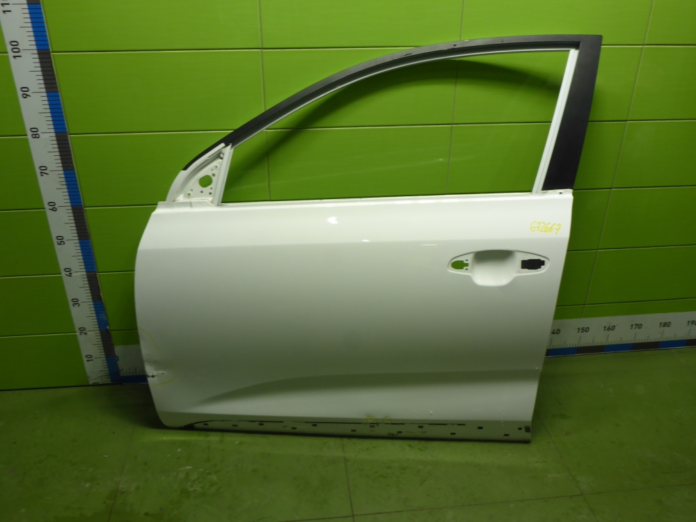 Дверь передняя левая