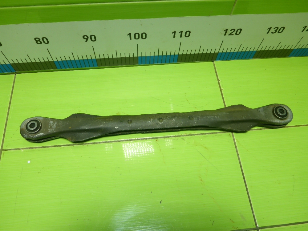 Рычаг задний нижний