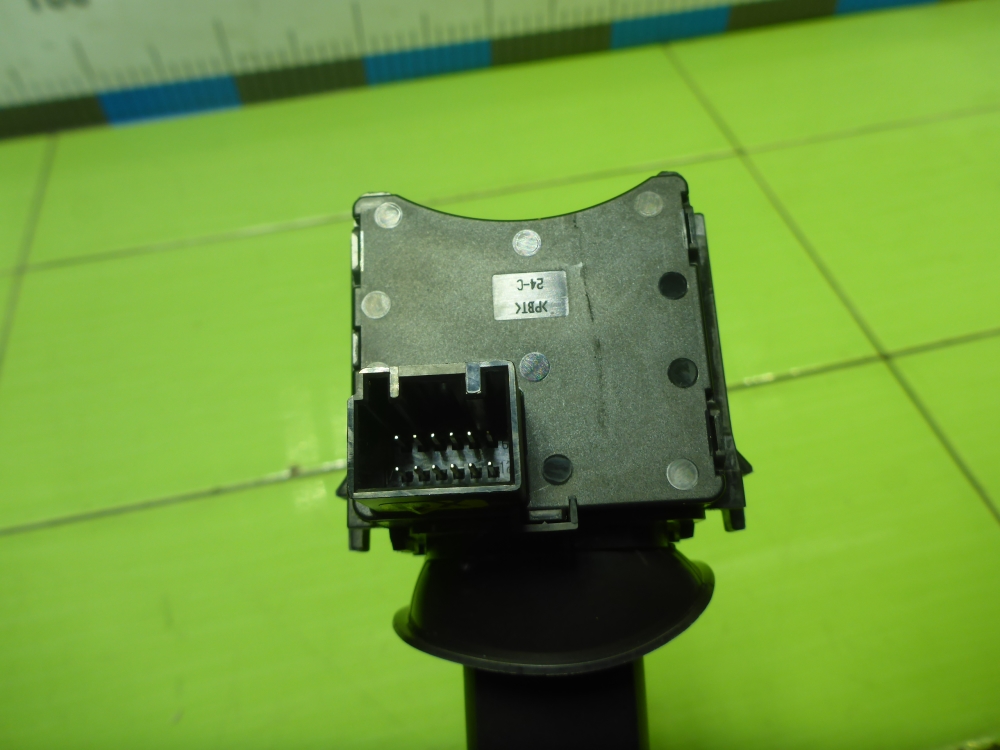 Переключатель поворотов подрулевой