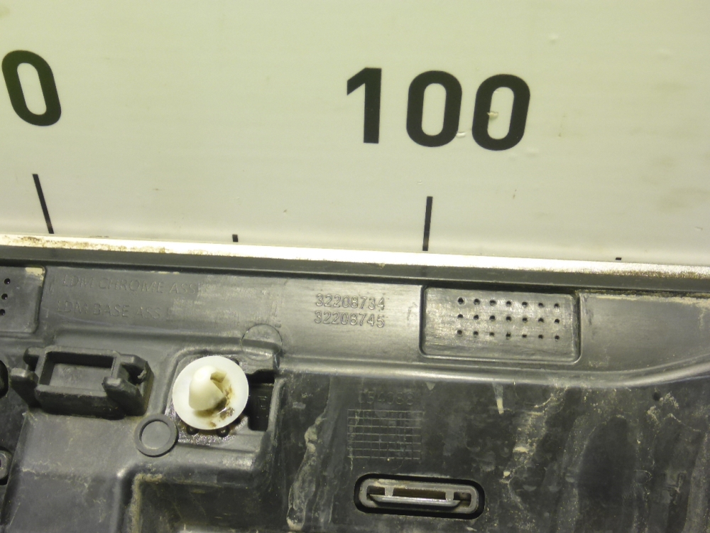 Накладка двери задней правой