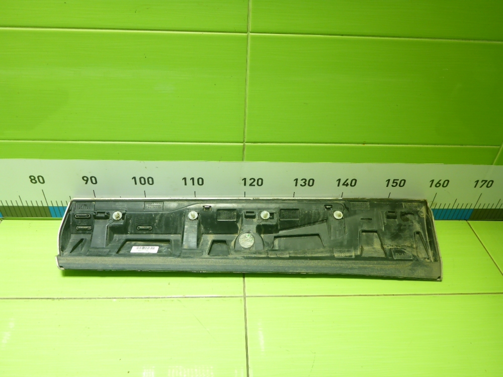 Накладка двери задней правой